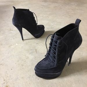 Elizabeth and James Navy Suede Booties - Sz. 10B